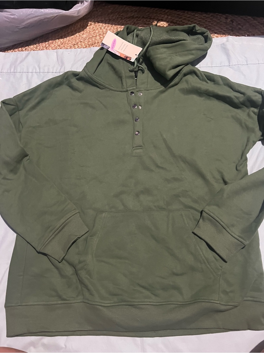 Women’s army green soft half button sweatshirt with hood New size XL